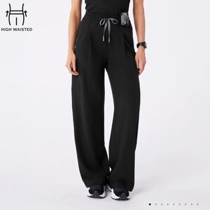 Figs Women's Wide Leg Black Pants
